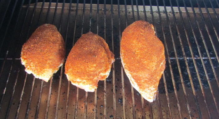 How long to smoke chicken breast at 250